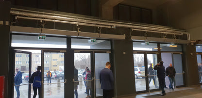 Rideau d'air chaud GUARD au dessus de porte de sortie 